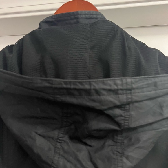 Elie Tahari rain jacket - Picture 3 of 7